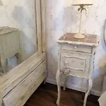 Bed & Breakfast Gatekeepers Tiny House